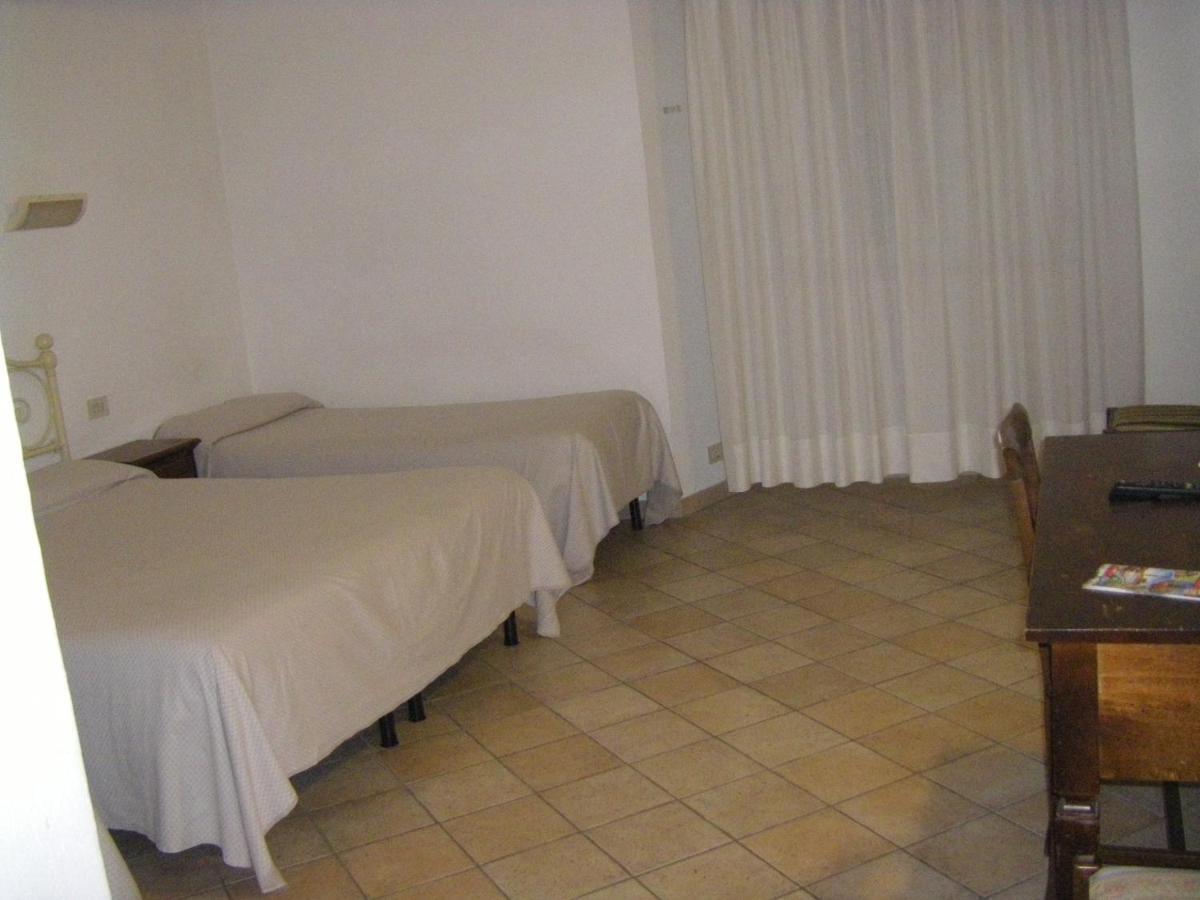 فندق سيينافي  ألبيرغو كانون دي أورو الغرفة الصورة